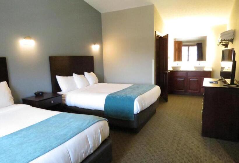 Edgewater Hotel And Suites