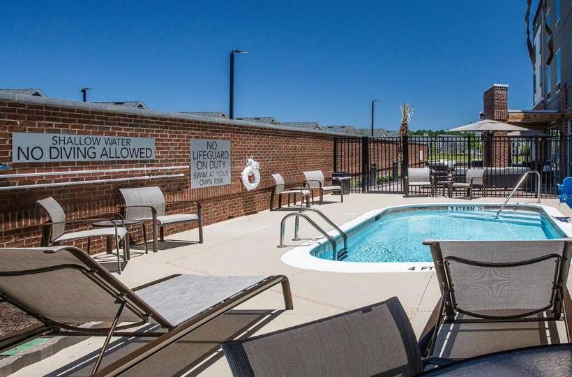 فندق Courtyard By Marriott Columbia Cayce