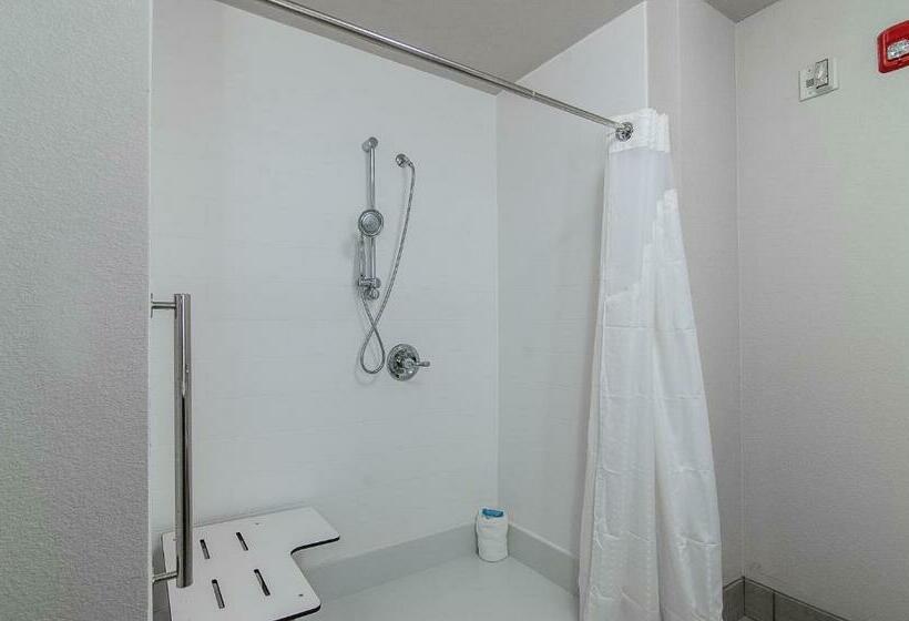 فندق Holiday Inn Express & Suites   Atchison, An Ihg