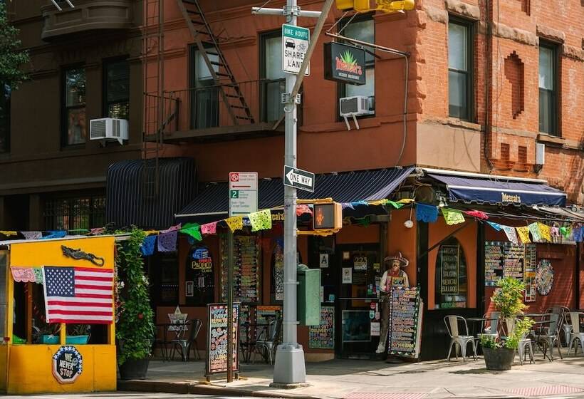 בית מלון כפרי Sonder The Industrialist