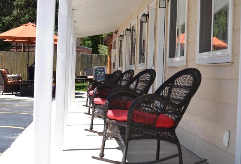 مُتل Harney Peak Inn