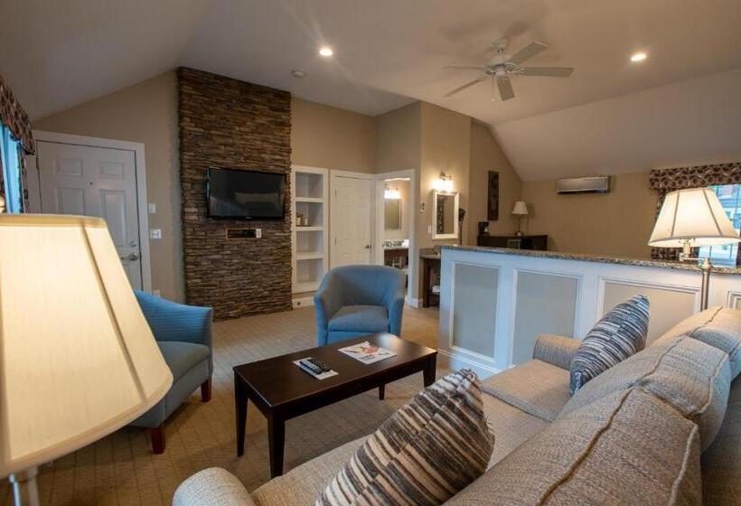 استراحتگاه New England Inn & Lodge