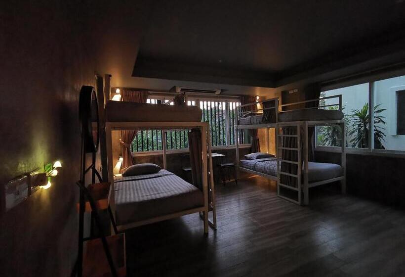 هتل Hi Samui Hostel