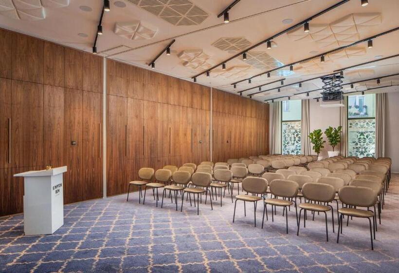 בית מלון כפרי Kimpton Bem Budapest, An Ihg