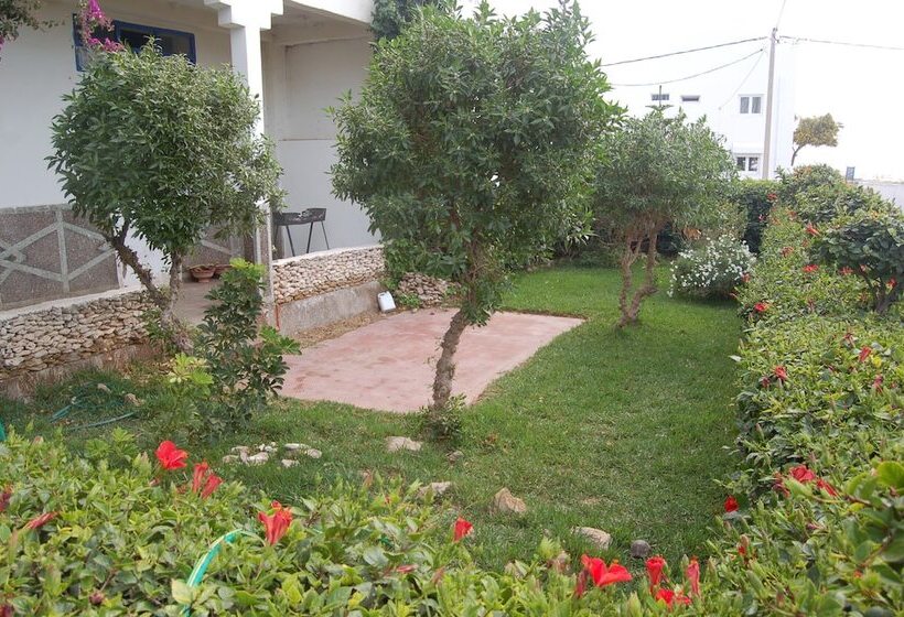 هاستل Auberge Du Marabout