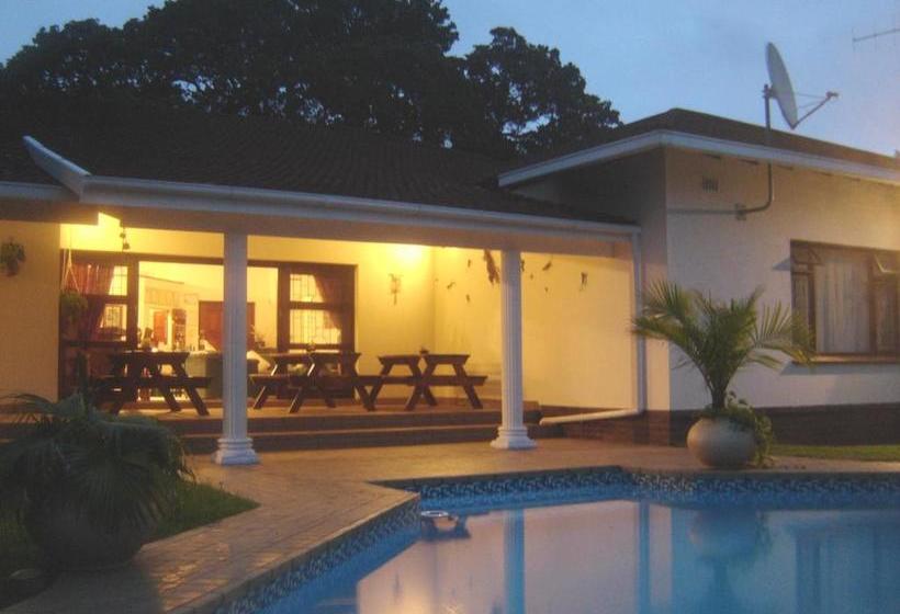 Bed and Breakfast Mdoni House Guest Lodge
