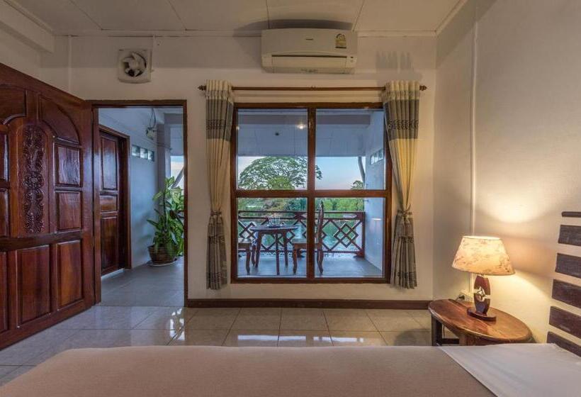ホテル Baba Guesthouse