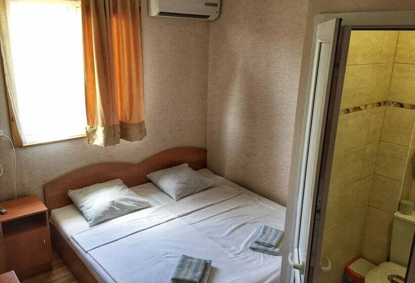 בית מלון כפרי Golubaya Laguna