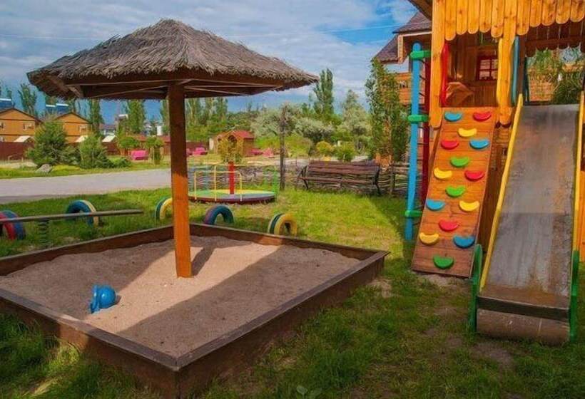 בית מלון כפרי Golubaya Laguna