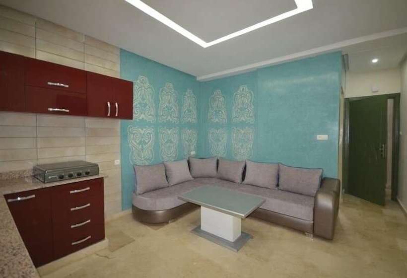 هتل Hôtel Café Restaurant Pyramides