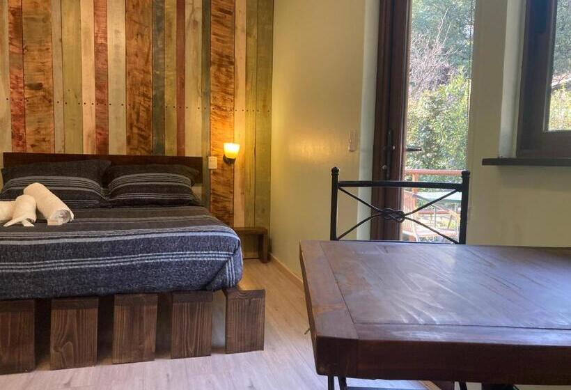 هتل La Petite France