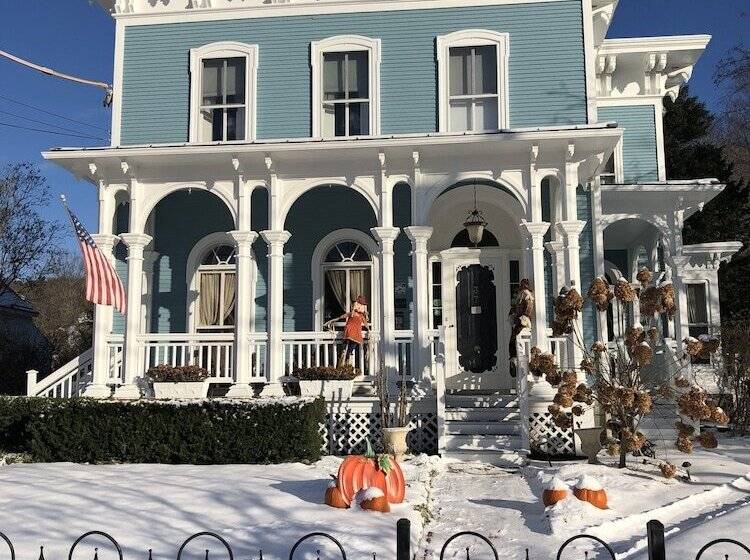 مبيت وإفطار I.b. Munson House
