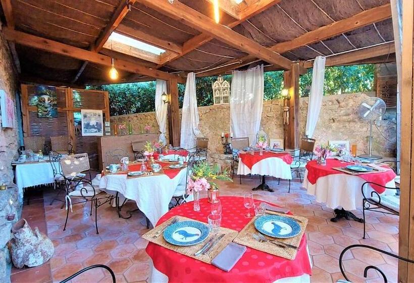 تختخواب و صبحانه La Bergerie Du Moulin