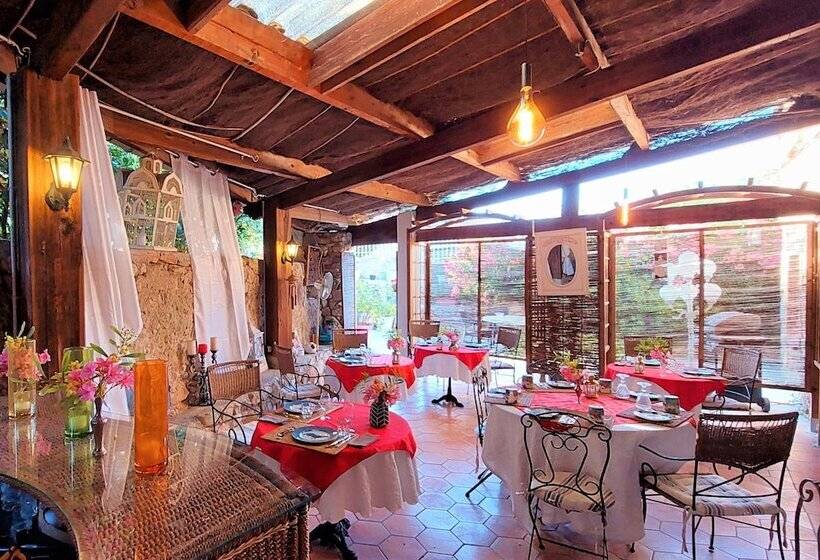 تختخواب و صبحانه La Bergerie Du Moulin
