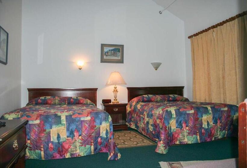 הוסטל Sgt Prestons Lodge