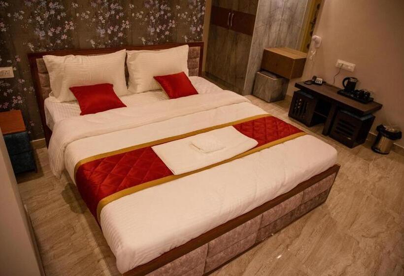 酒店 Serenity Stay Inn