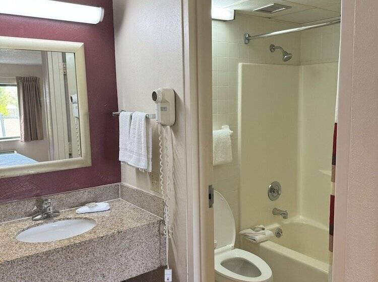 모텔 Sycamore Suites