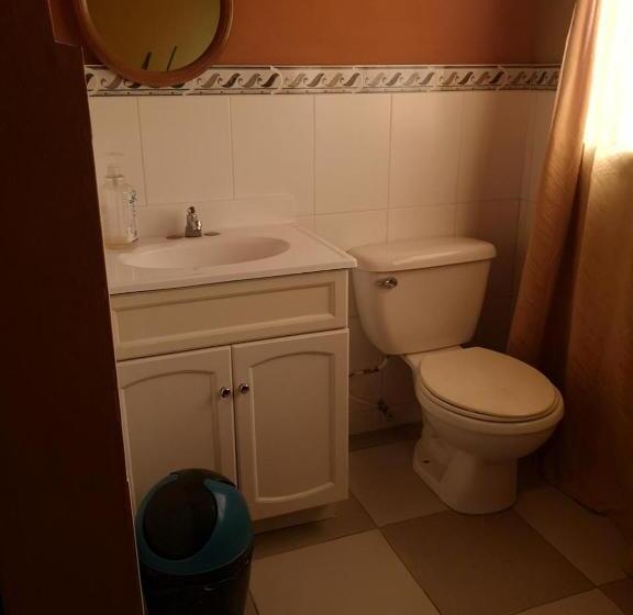 پانسیون Hostal Casaca