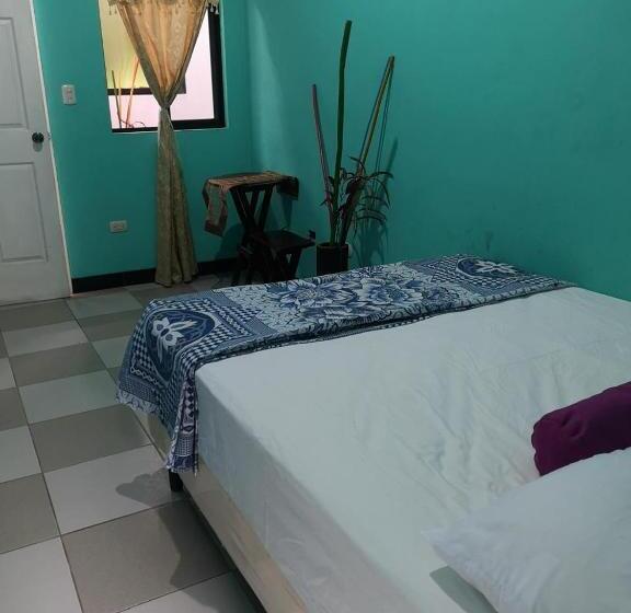 پانسیون Hostal Casaca