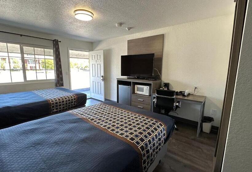 Sands Motel