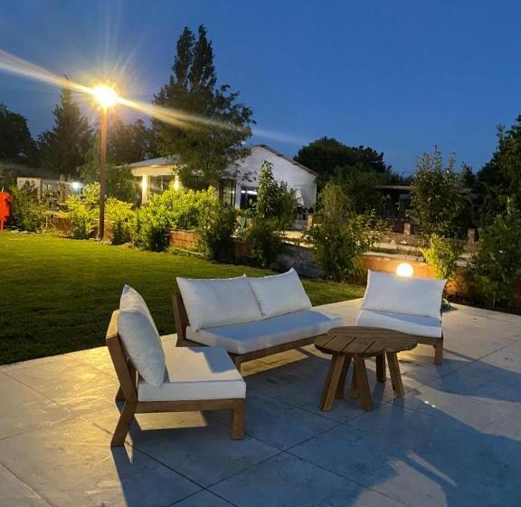 تختخواب و صبحانه Casa Mora Zeytinli