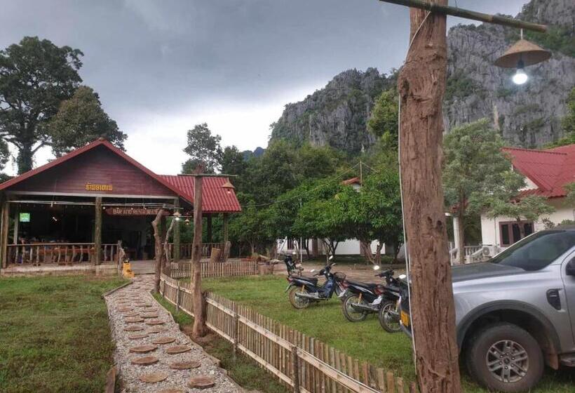 Easy Go Hostel