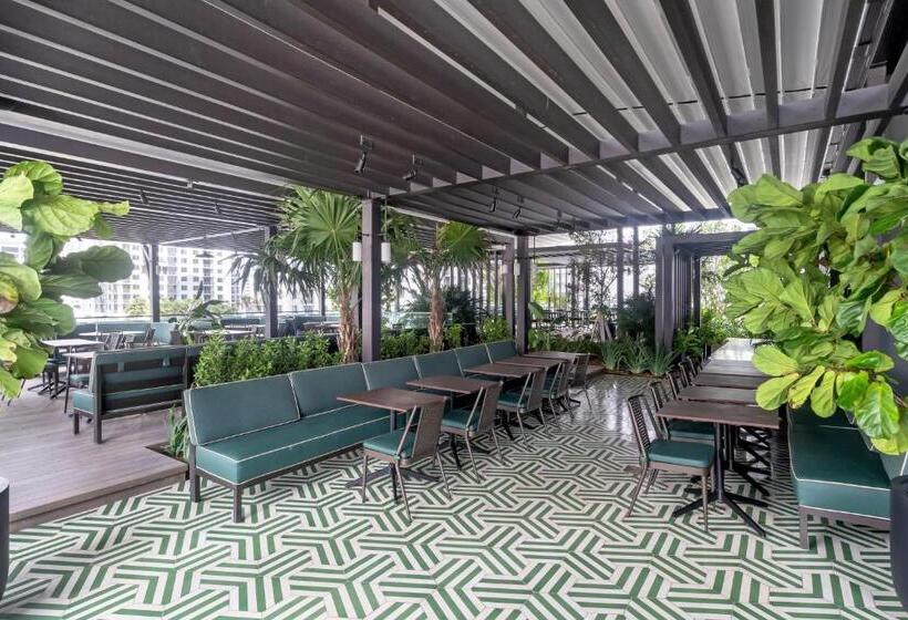 هتل Gale Miami Junior Double Suite With Balcony
