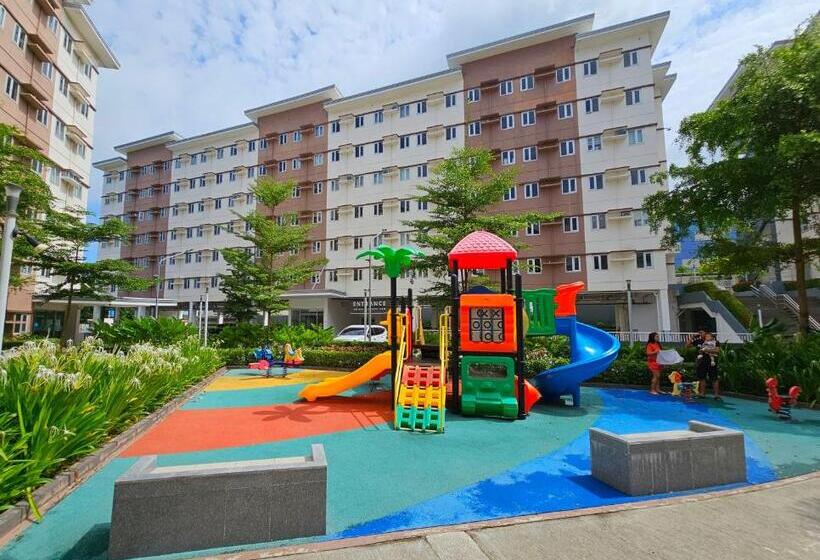 فندق Lakwatsero Caviteño Suites