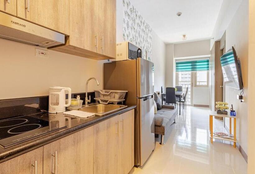 J5 Bayview Elegant Retreat With Stunning Views Free Wifi