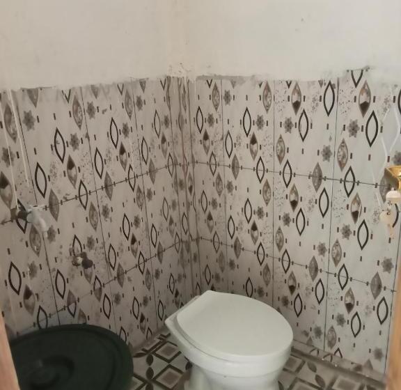 پانسیون D Flores Guest House