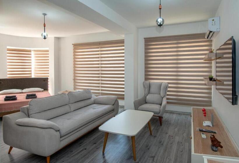 پانسیون Nicosia Suites