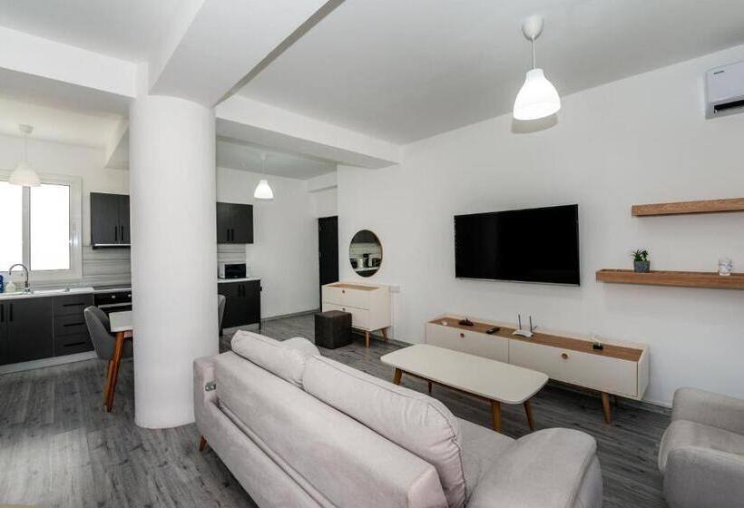 پانسیون Nicosia Suites