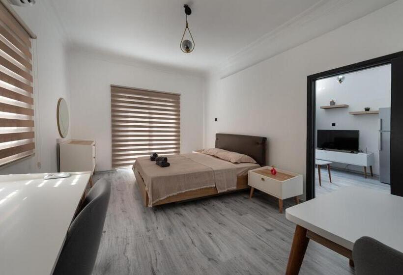 پانسیون Nicosia Suites