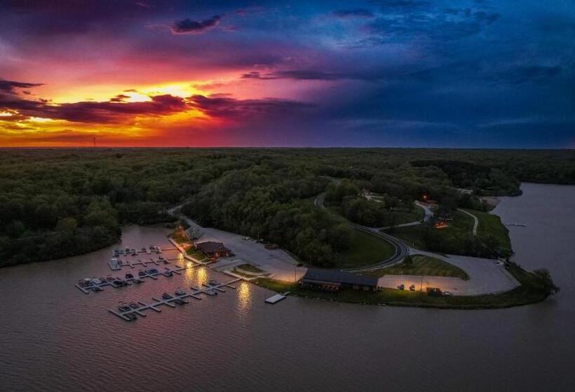 ホテル Thousand Hills State Park Cabins