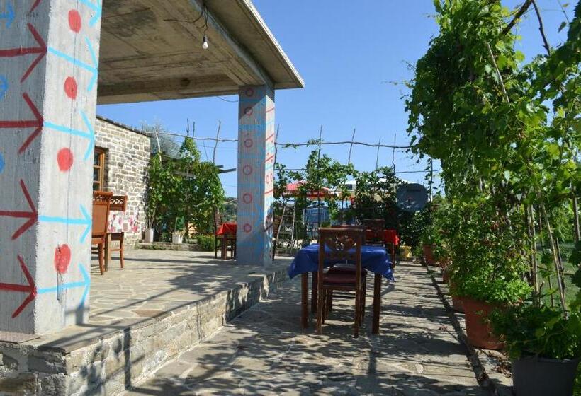 پانسیون Camping & Guest House Murataj