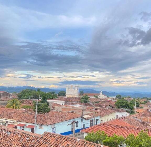 پانسیون Terrazas Guest House Hostal