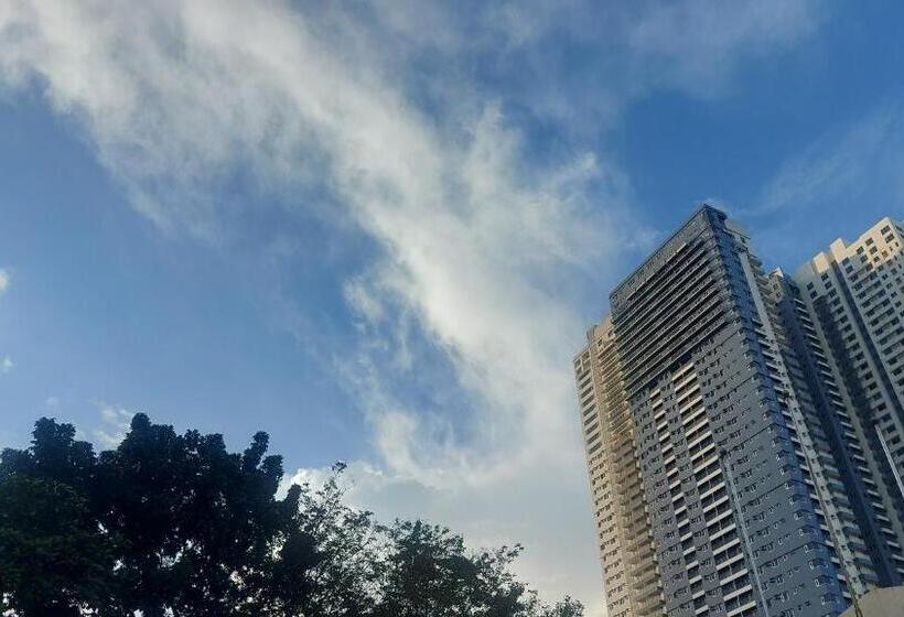צימר Manhattan Plaza 1 Araneta Cubao Sereene City Bnb