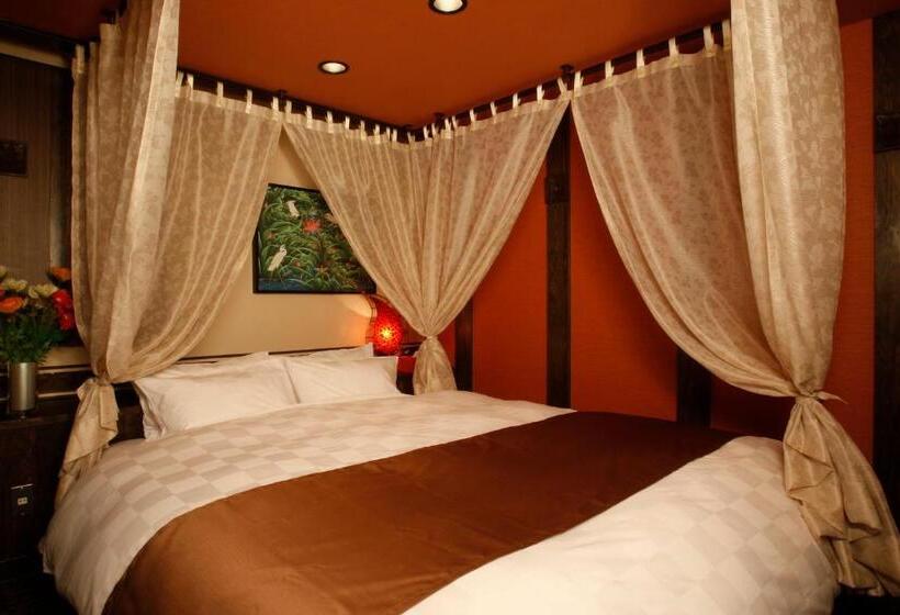 בית מלון כפרי K S Aba Adult Only