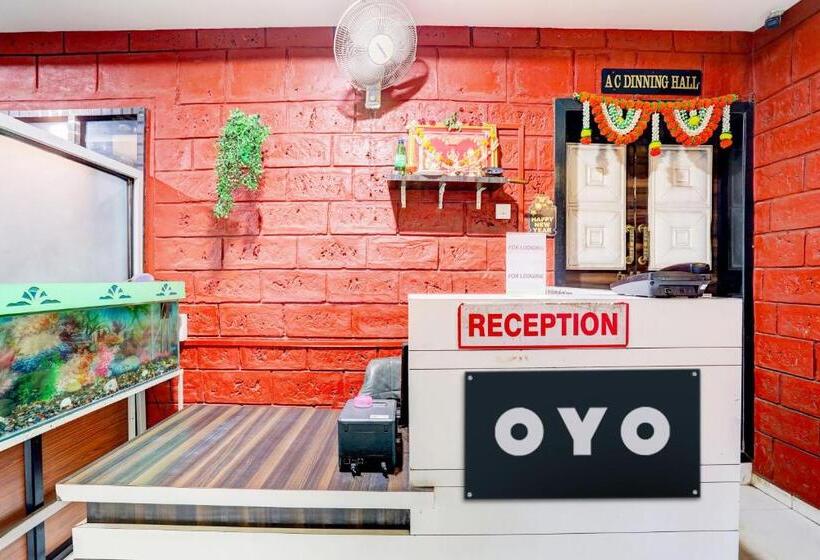 호텔 Oyo Aamrai Resort