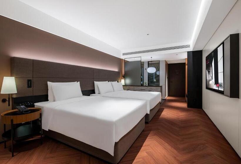 Intercity Hotel Yantai Binhai Square