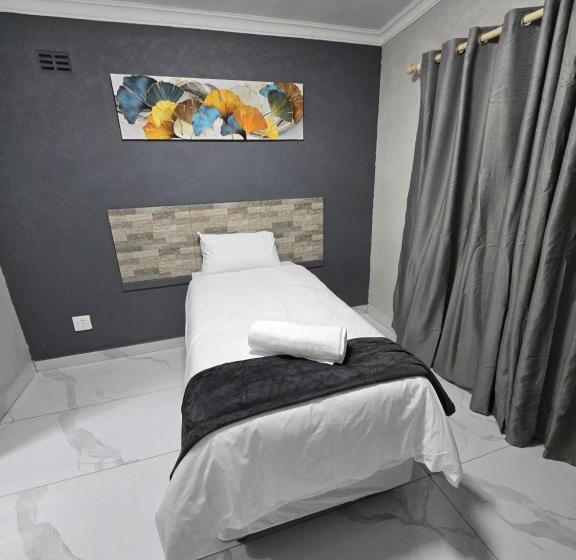 פנסיון Impala Palms Guesthouse