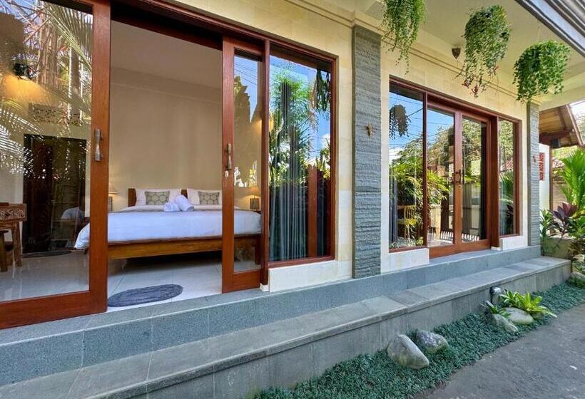 펜션 Pranawa Guest House