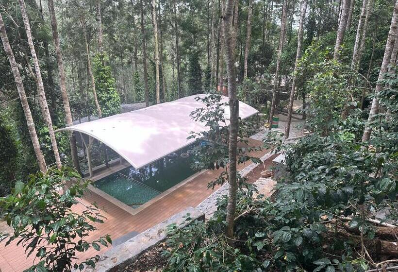 استراحتگاه 100 Oaks Estate