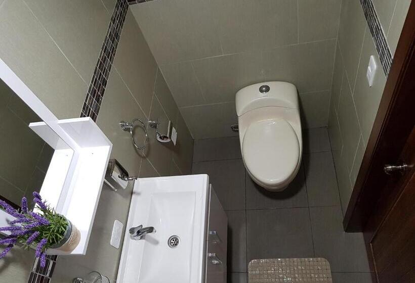 تختخواب و صبحانه Casa Del Montañero