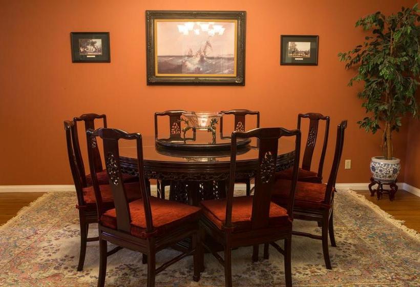 مبيت وإفطار Sleepy Creek Country Manor