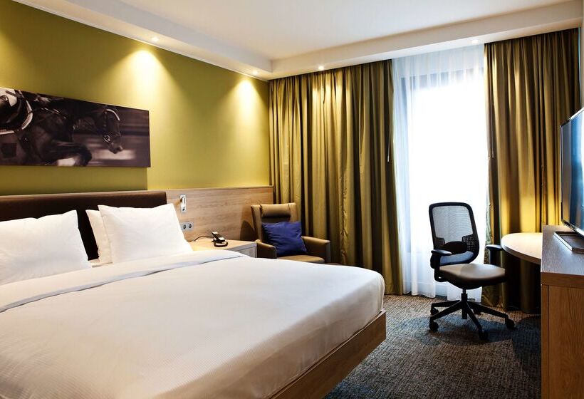 هتل Hampton By Hilton Aachen Tivoli