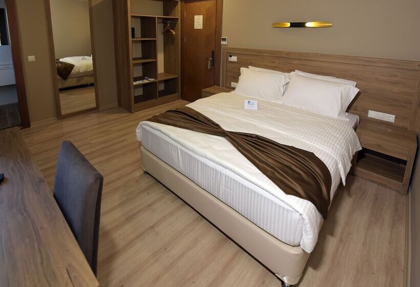 Otel Vona