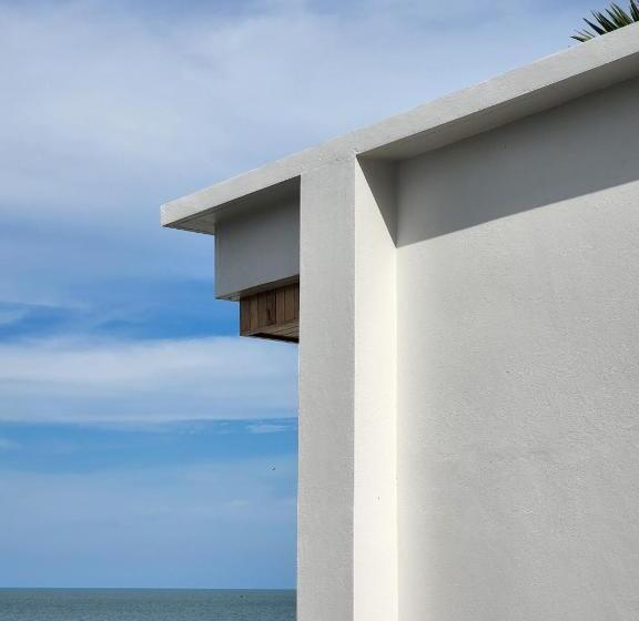 酒店 เดอะซีน คาบาน่า บีช รีสอร์ท ขนอม The Scene Cabana Beach Resort Khanom