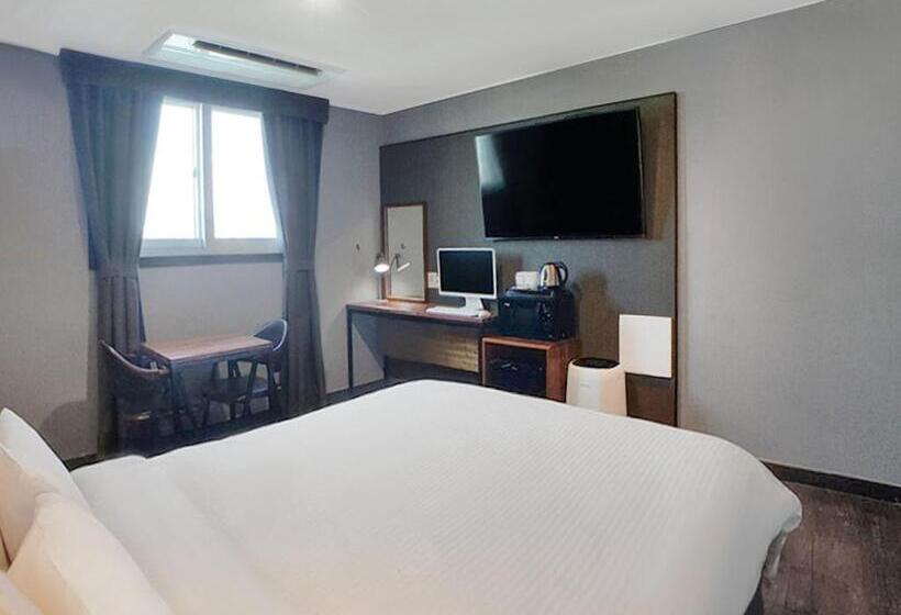 فندق على الطريق Pension Inn