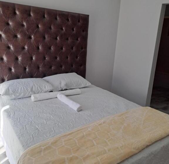 פנסיון Randhart Guesthouse